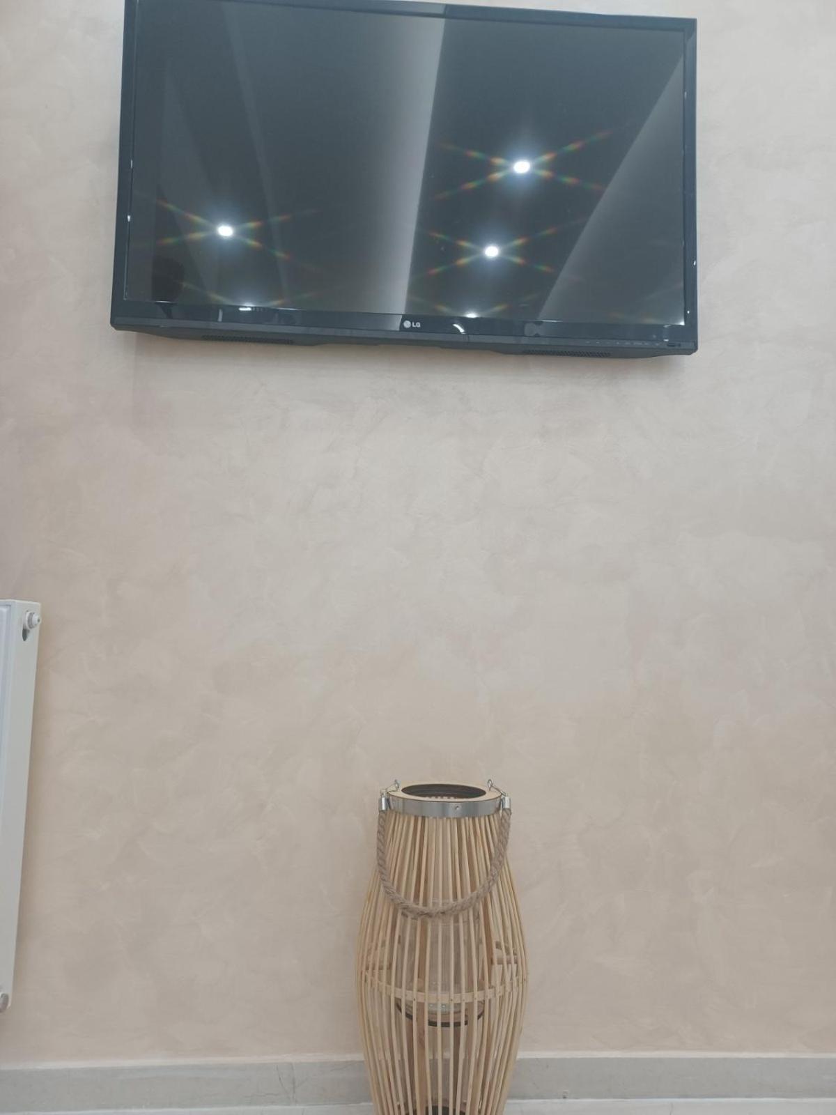 Cozy Renovated אתונה