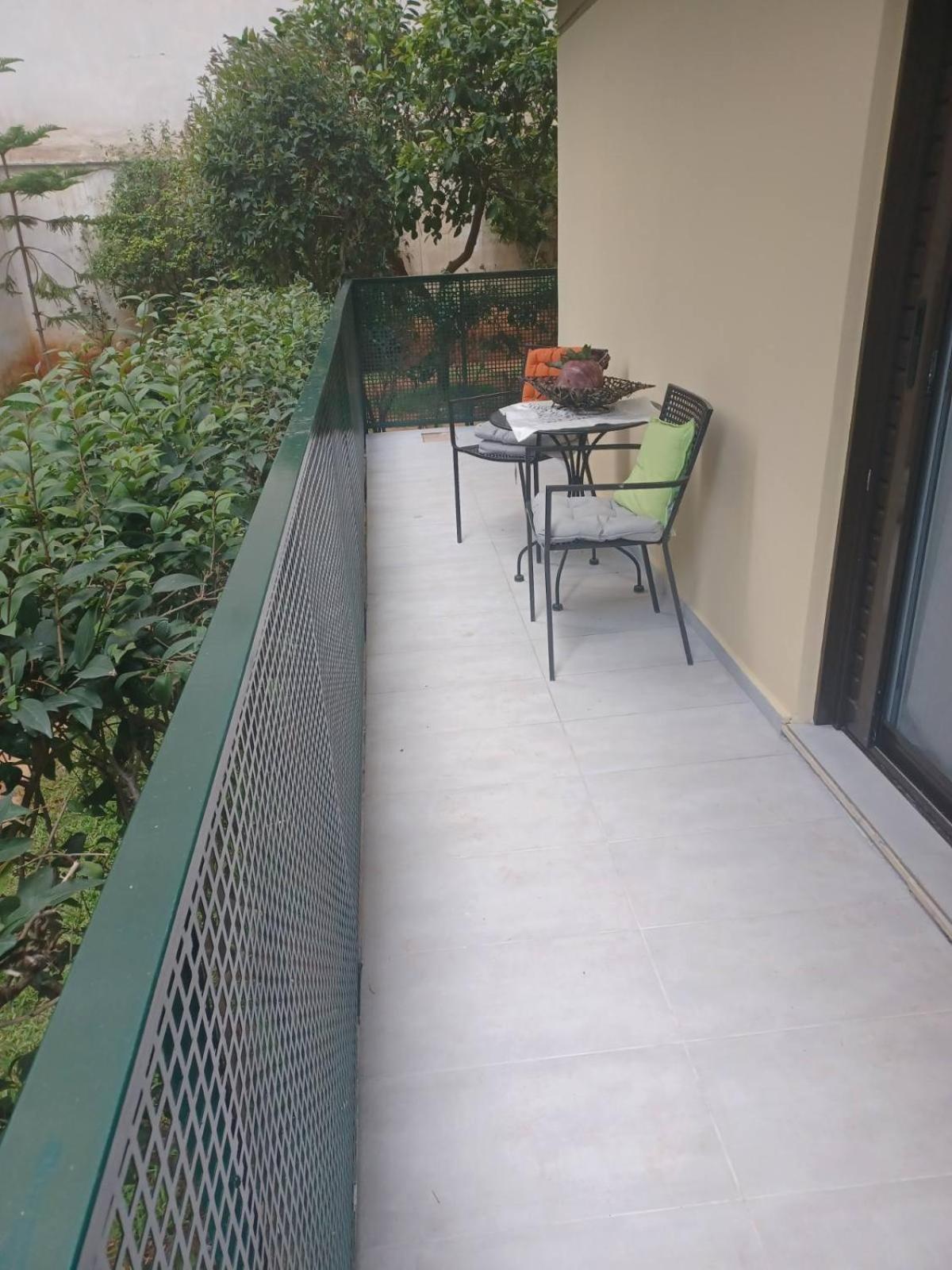 Cozy Renovated אתונה